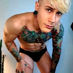 OnlyFans Model Alt Elf