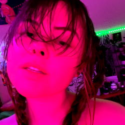 Vibrant Pink Room with Babyblu Model