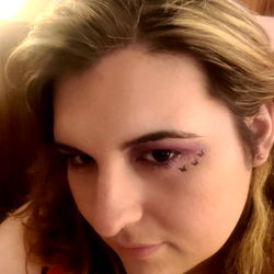 Farmville va. model Euphemia001 with Purple Shadow and Sparkle eyeshadow