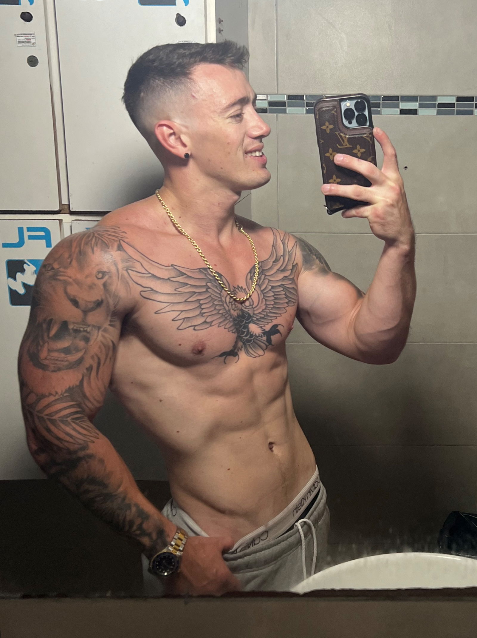 Brian (Top 1%) 🤩 photo