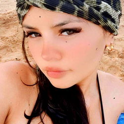 Abril Serri - Exotic Beach Vibes