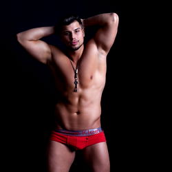 OnlyFans Model Rico Ricky Showcasing His Fitness and Style