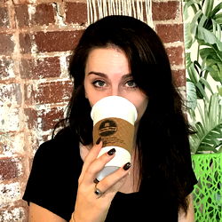 Ellie, the stylish coffee enthusiast