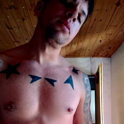 Tattooed Model in Arte Infernal Photoshoot