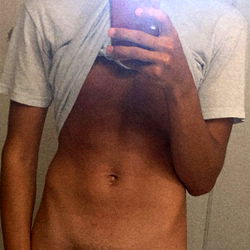 OnlyFans Model Austin Michael: Shirtless, Muscle Tone Abs