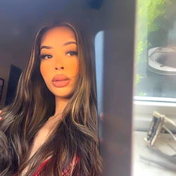 Ariana, A Seductive Model From Austin, TX