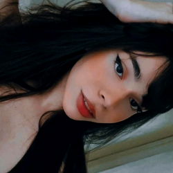 OnlyFans Model Aysa Violet in Intimate Photoshoot