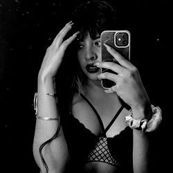 Angie Ruiz: A Model on OnlyFans