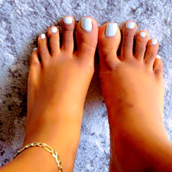 OnlyFans Model Yara Yelena's Nails