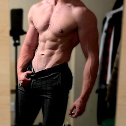 Aleks Crane, Canadian OnlyFans Model