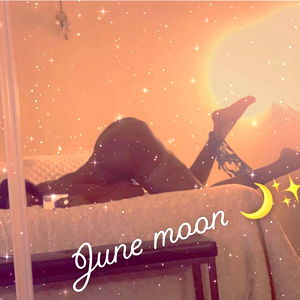 June.Moon photo