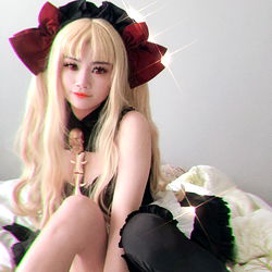 Ame Airi (Milkuu): An OnlyFans Model in Gothic Fashion