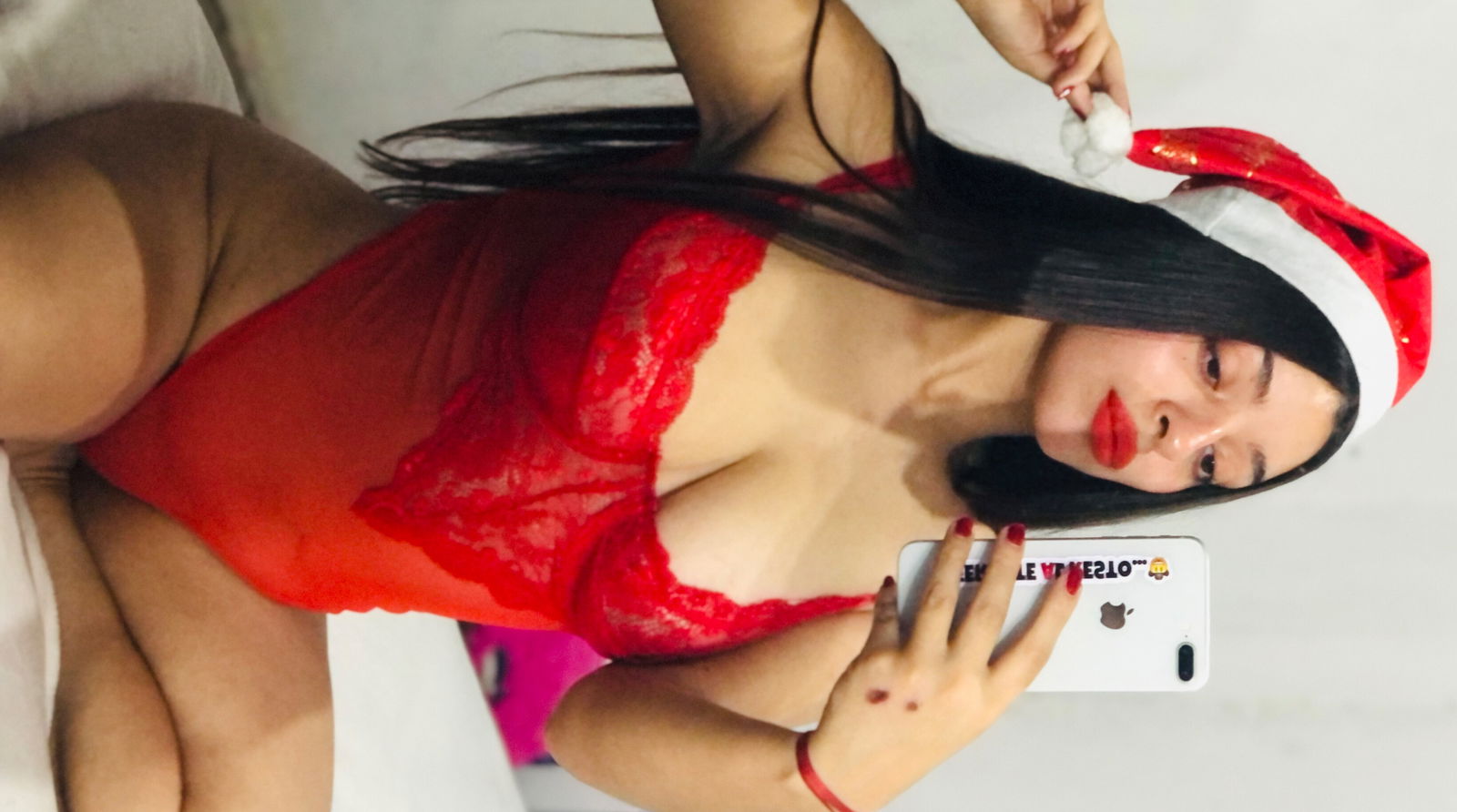 𝒜𝑔𝑜𝓈𝓉𝒾𝓃𝒶 𝐻𝑜𝓉❤️‍🔥📷 photo