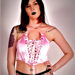 OnlyFans Model Aria Blade: Stunning in Pink and Tattoos