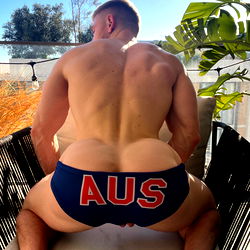Matthew Ellis' OnlyFans: A Hunky Australian Showcasing a Chiseled Body and Australian Flag