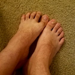 Gender reveal through toes