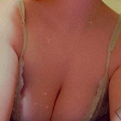 Baby Gingie's OnlyFans Model Page