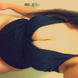 Sexythick.x - London's Glamourous OnlyFans Model