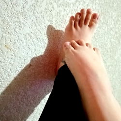 Alejandra's Feet on the Floor