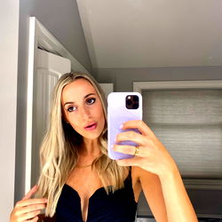 Alycia Nicole's Model Photo on Instagram