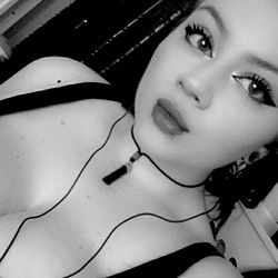 Jayemcclam450 on OnlyFans - A Model Captivating Her Audience