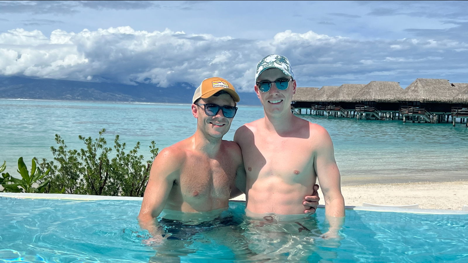 Mike and Pat 🇨🇦 photo