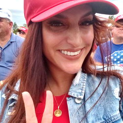 Christy McLaughlin photo