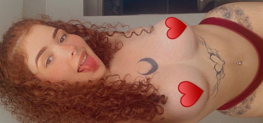 Millaa Moon 🌙 photo