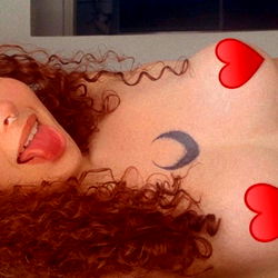 Millaa Moon ๐ photo