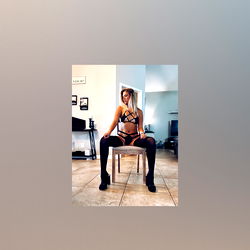 Your Fav Blondieโ๏ธ photo