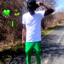 2xAceB in the City: A Fun and Youthful Fashion Moment