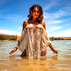 Aura Bright, OnlyFans Model - Girlfriend Experience