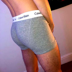 Alejandro Rose's Unique Workout Attire