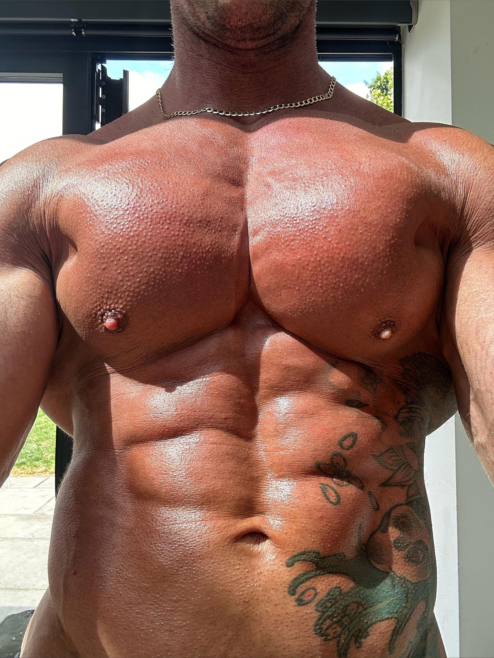 𝕮𝖍𝖆𝖗𝖑𝖎𝖊 𝕷𝖔𝖓𝖉𝖔𝖓 photo