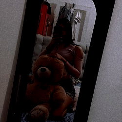 OnlyFans Model Andrea Captured in Mirror Reflection