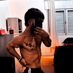 NAEL (๐๐๐% ๐,๐๐) photo