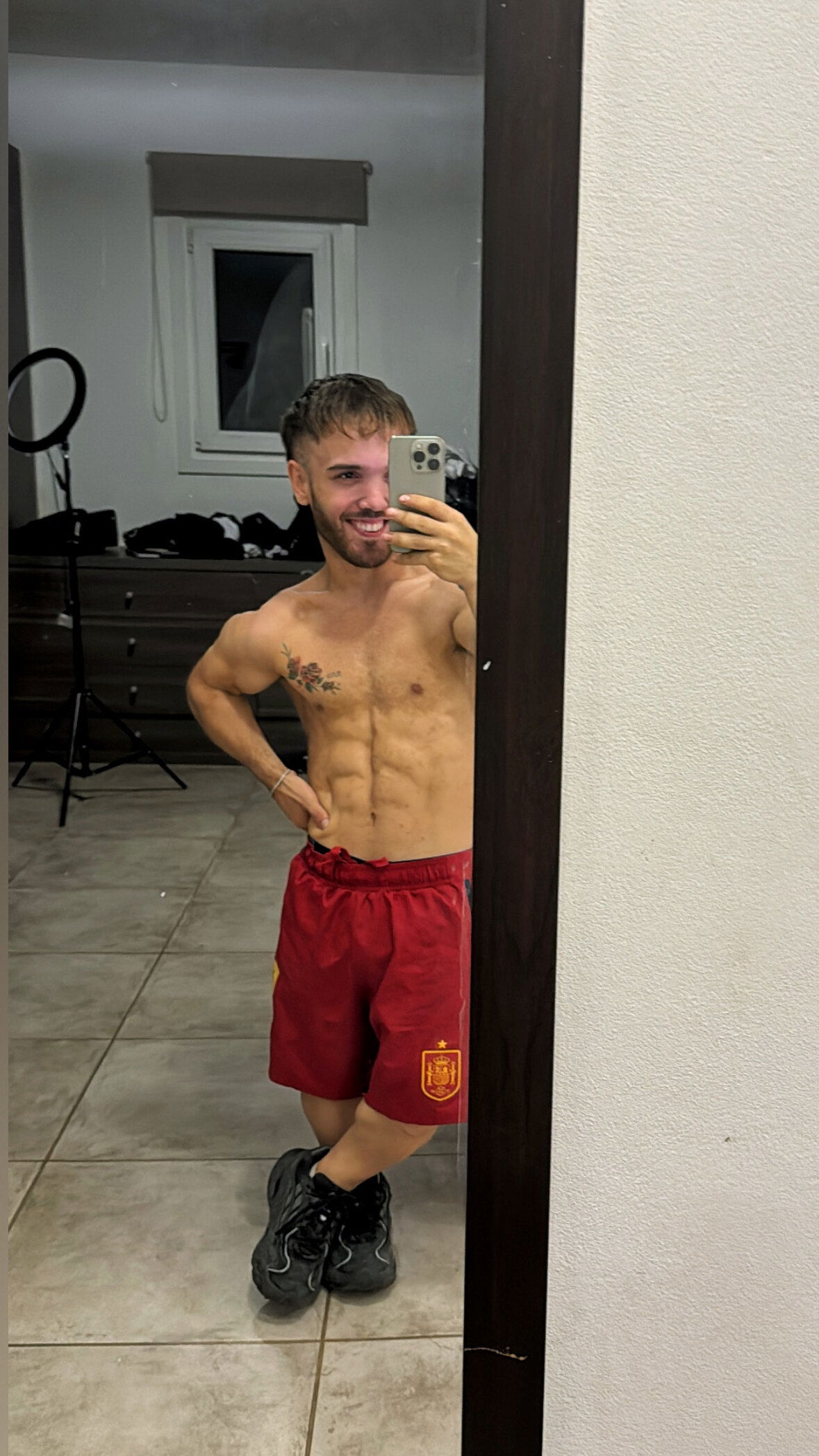 NAEL (𝐓𝐎𝐏% 𝟎,𝟎𝟐) photo