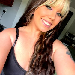 Lindsay - OnlyFans Model