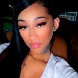 Onlyfans Ti Model Photoshoot