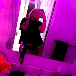 Model in vibrant room