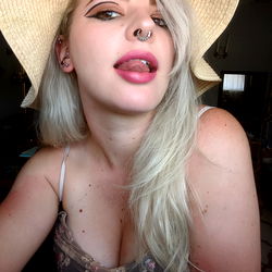 Ruby's OnlyFans Promotional Photo