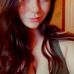 AllisonAn@l on OnlyFans, a captivating model!