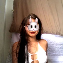 A Model's Day in the Life, 🐶