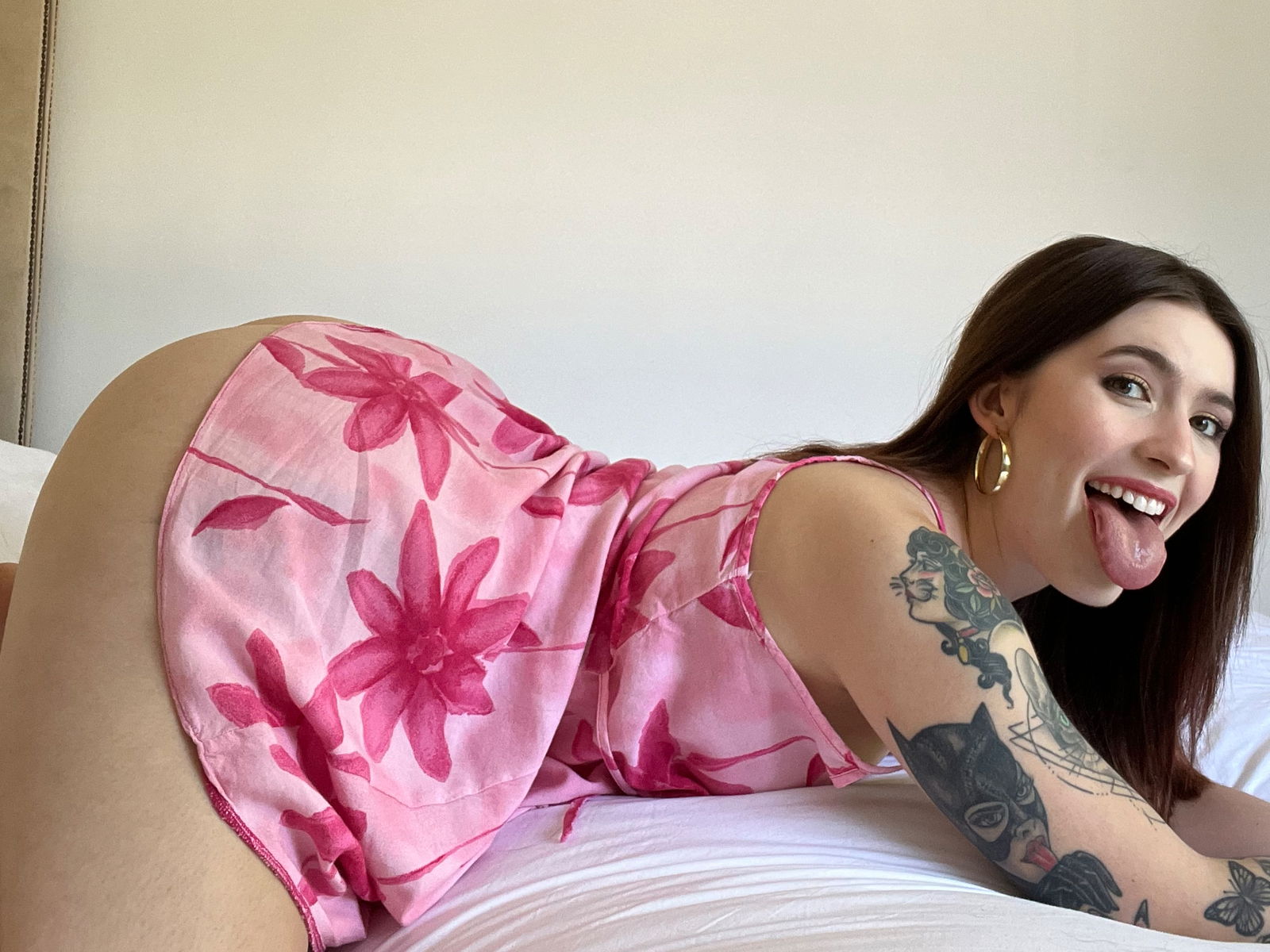 Ayesha 🍎🐱 photo