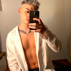 Nico Alles on Onlyfans: A Model to Follow