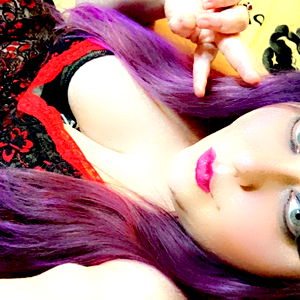 Elle Valentine photo