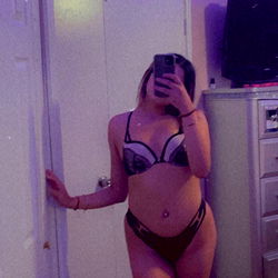 Hannahyve - OnlyFans Model - Los Angeles