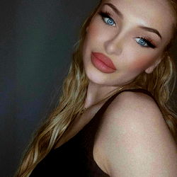 Anna Novac, the Enigmatic Model with a Sophisticated Look