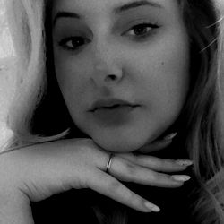 NamelessDoll: A Stunning Model from Neverland