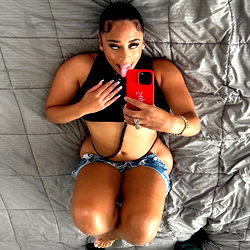 PrettiGirl 👄💦 RATED #1 ASS ON ONLYFANS 🍑 photo